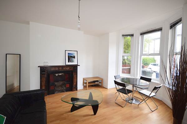 Holly Avenue, Jesmond,